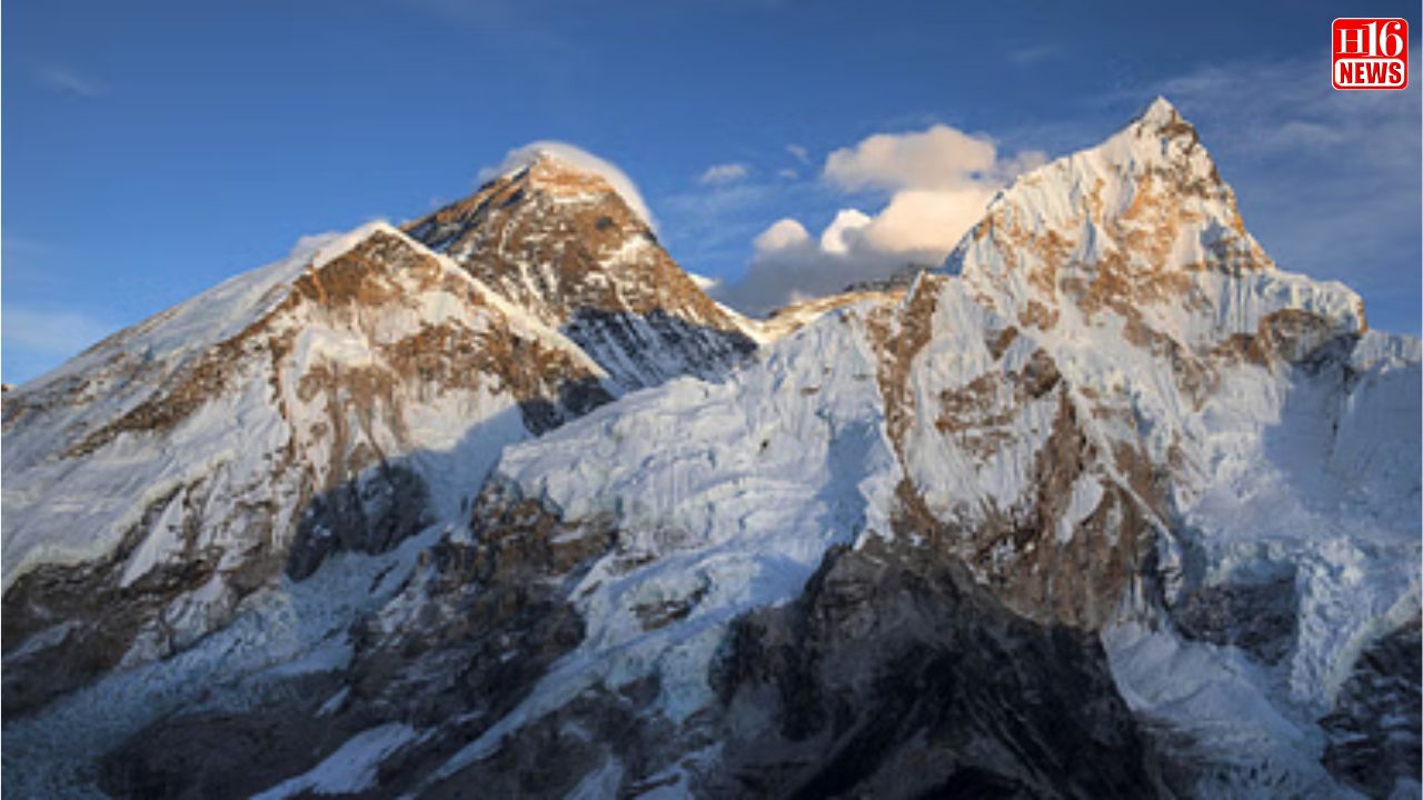 Indian Climber Dies While Descending From Mt Everest Summit Point